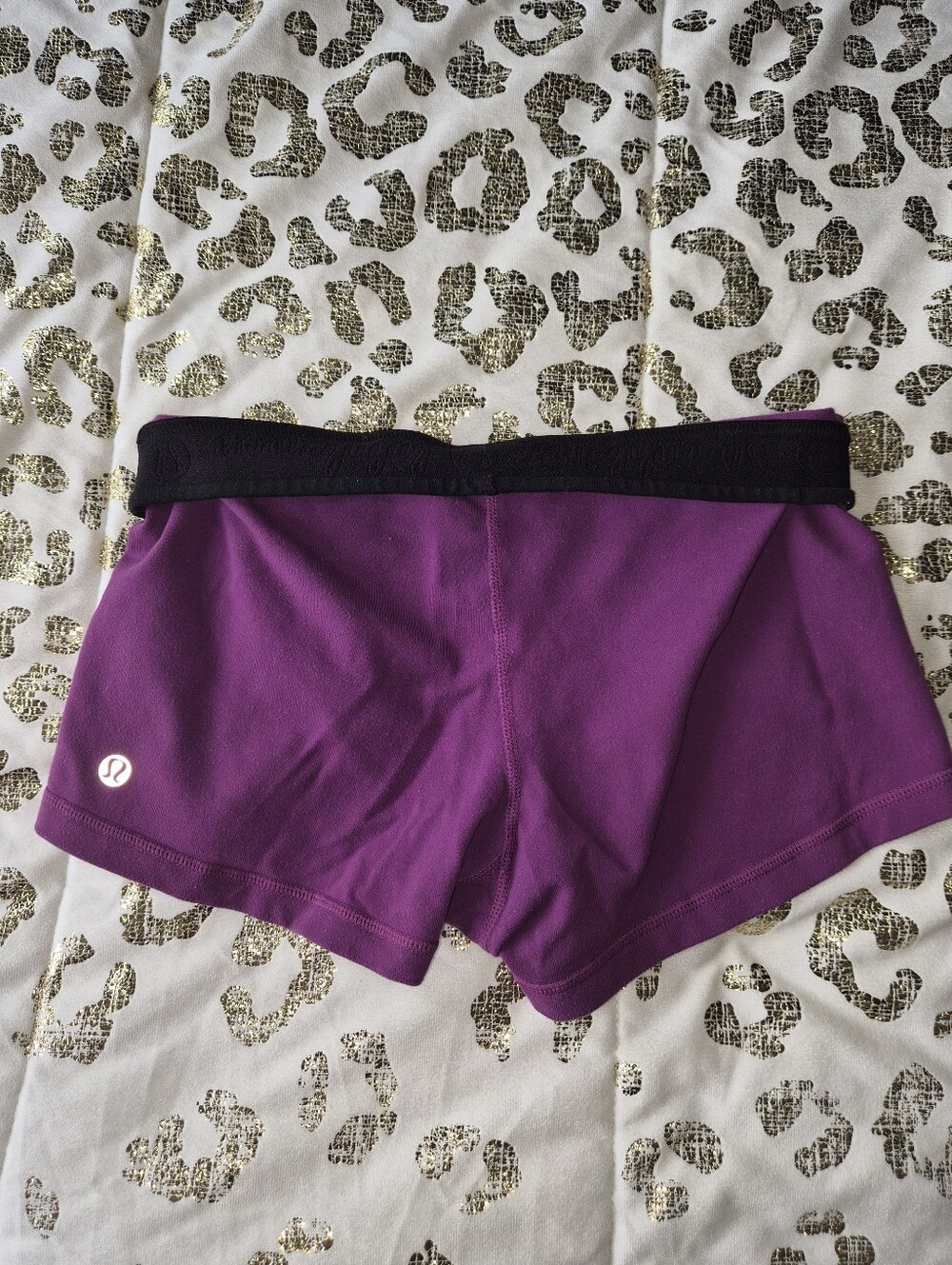 5 For $25✨️Lululemon Athletica Vintage Y2k Womens Small Purple Shorts Fold Down